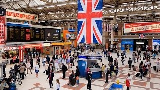 A Walk Through The London Victoria Station London England [upl. by Doolittle]